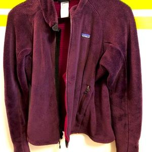 Women’s Patagonia zip up Sweater